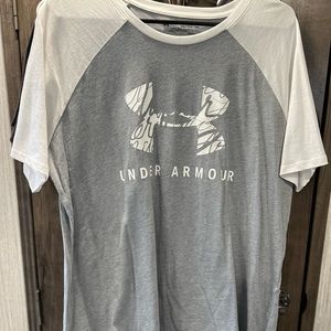 UA short sleeve shirt